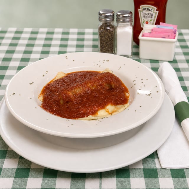 Kids Ravioli & Sausage.