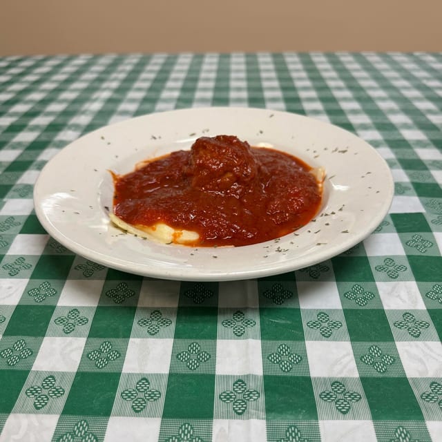 Kids Ravioli & Meatball.